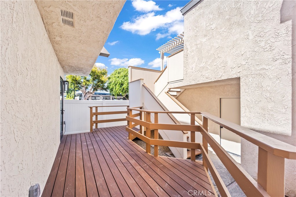 429 Goldenrod Property Photo 11