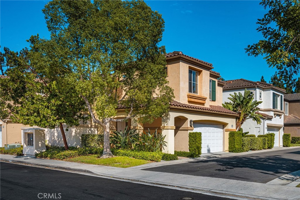 37 Del Cambrea Property Photo 2
