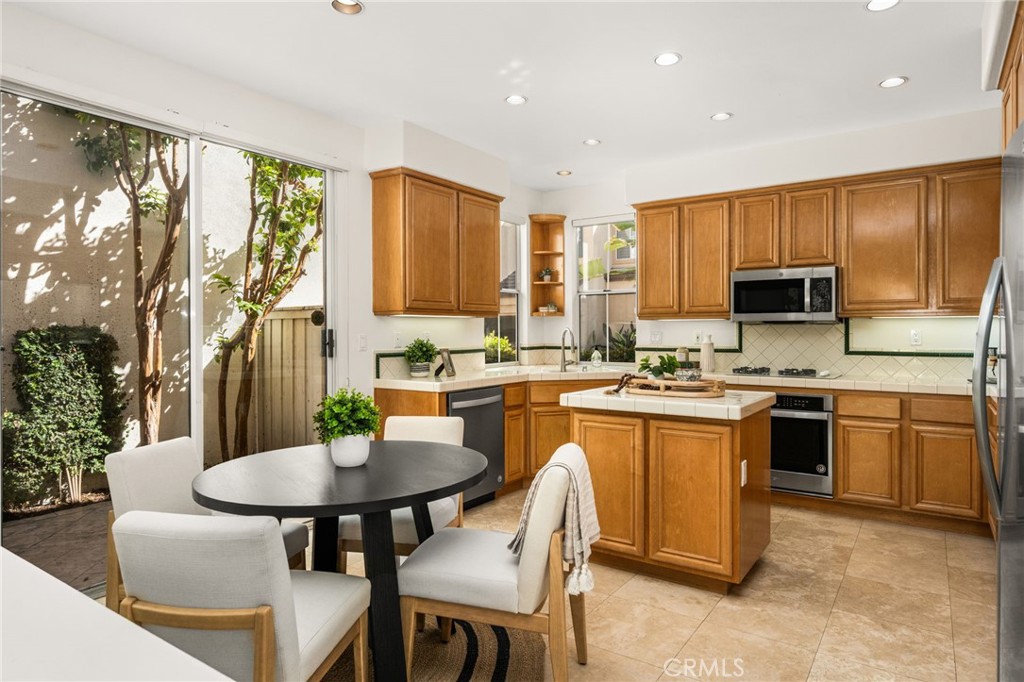 37 Del Cambrea Property Photo 18