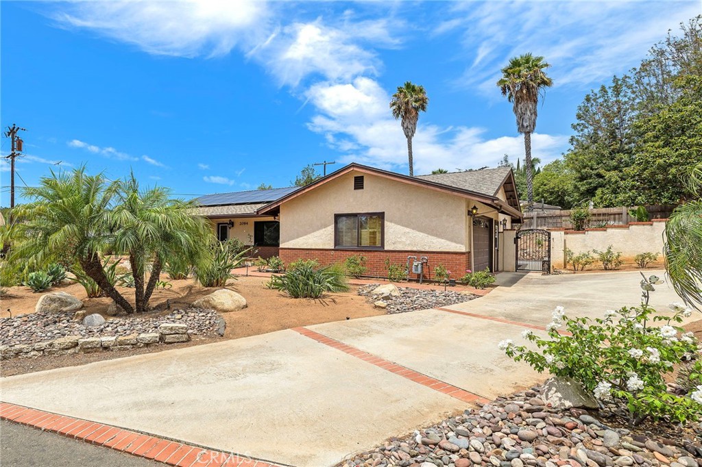 2094 Meadowlark Ranch Property Photo 6