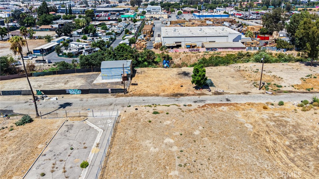 350 S Mayfield Avenue Property Photo 2