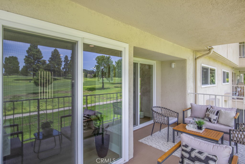 2386 Via Mariposa West W 2f Property Photo 11