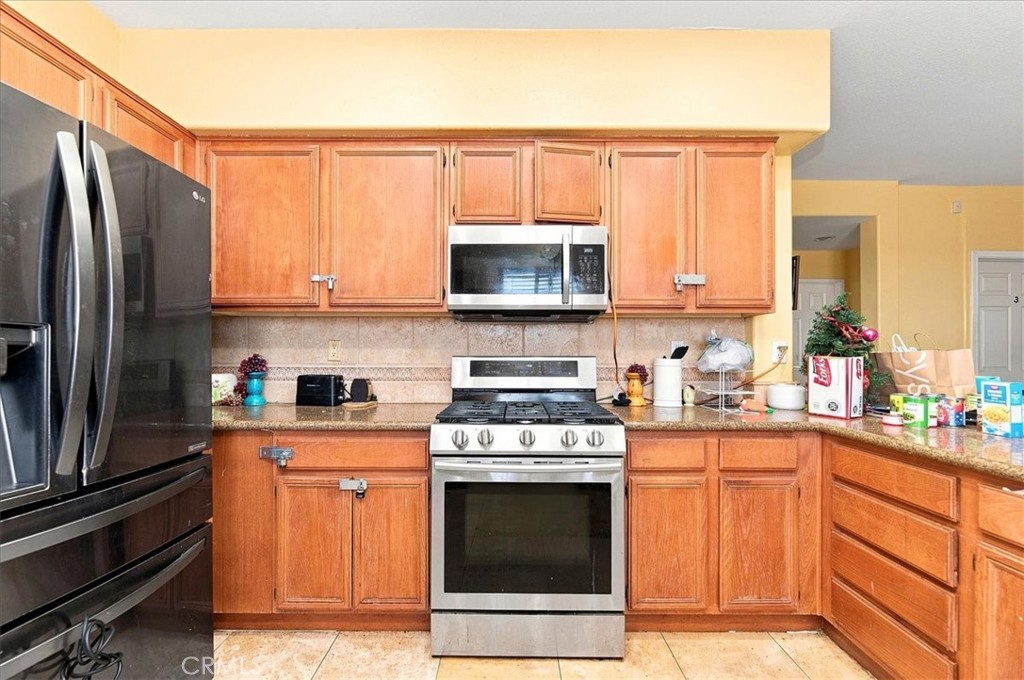 15290 Alexandria Property Photo 9