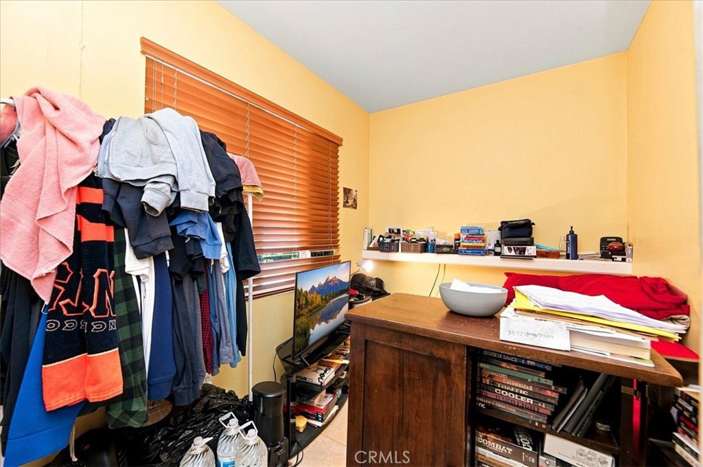 15290 Alexandria Property Photo 18