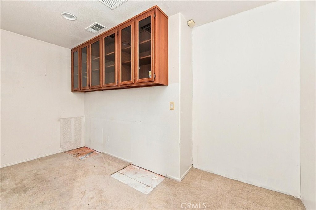 15290 Alexandria Property Photo 19