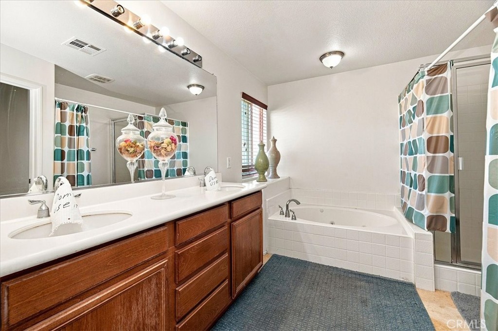 15290 Alexandria Property Photo 29
