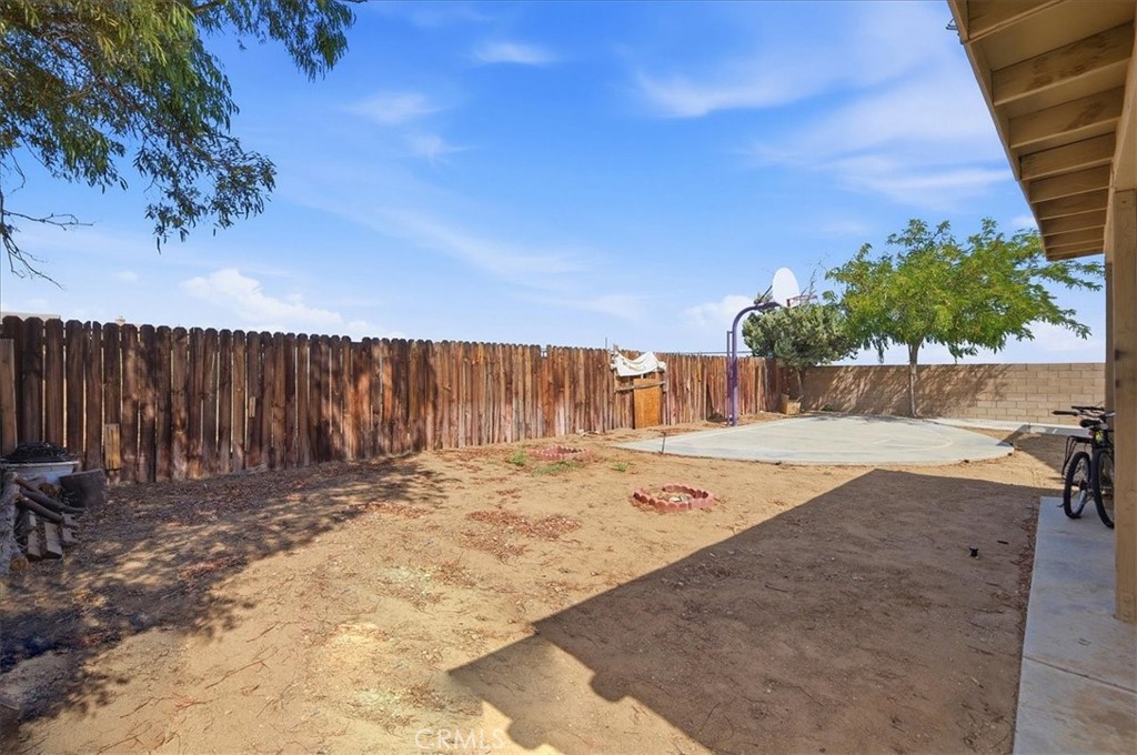 15290 Alexandria Property Photo 34