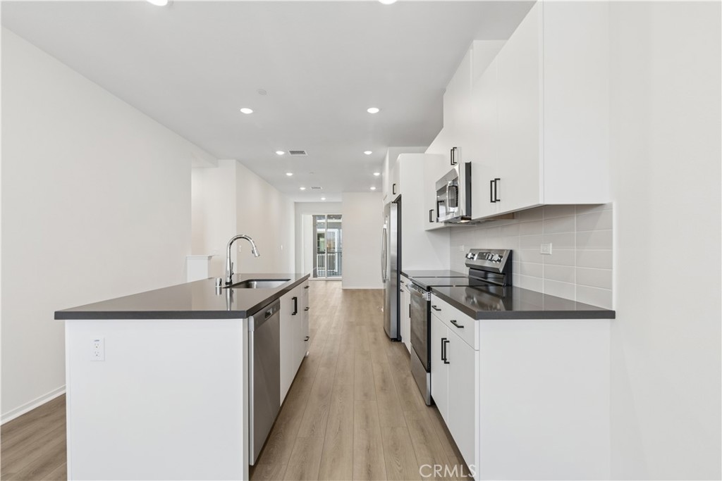 16062 York Drive Property Photo 3