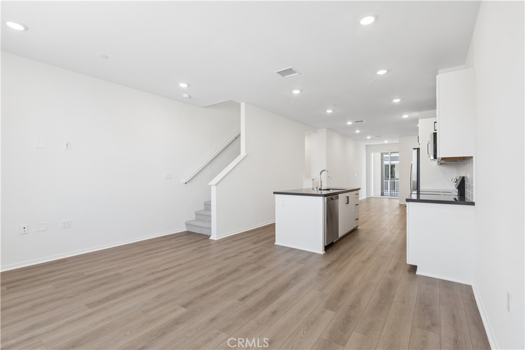16062 York Drive Property Photo 6