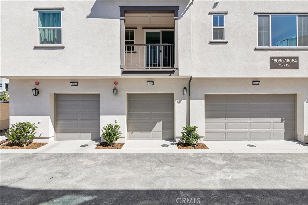 16062 York Drive Property Photo 23
