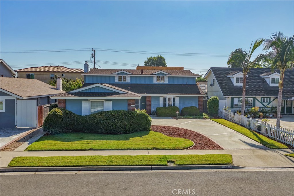 16596 Redwood Cr. Property Photo 2