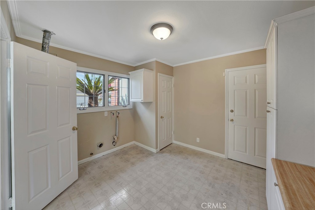 16596 Redwood Cr. Property Photo 12