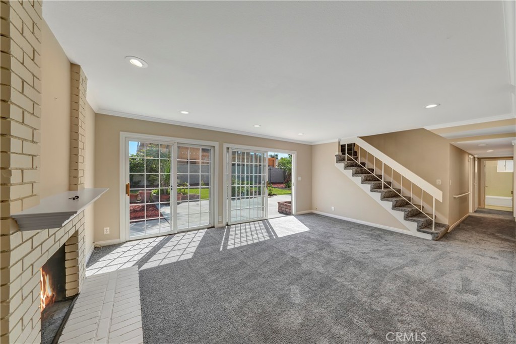 16596 Redwood Cr. Property Photo 14