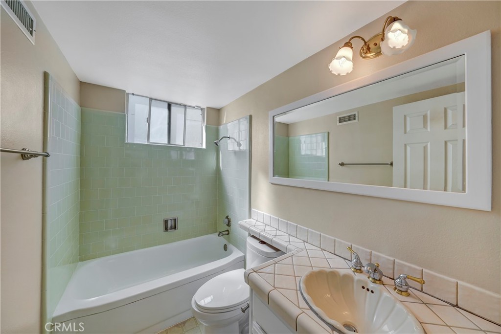 16596 Redwood Cr. Property Photo 22