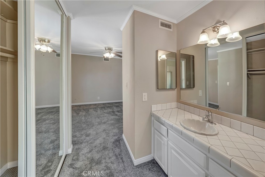 16596 Redwood Cr. Property Photo 27