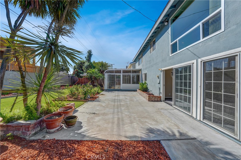 16596 Redwood Cr. Property Photo 29