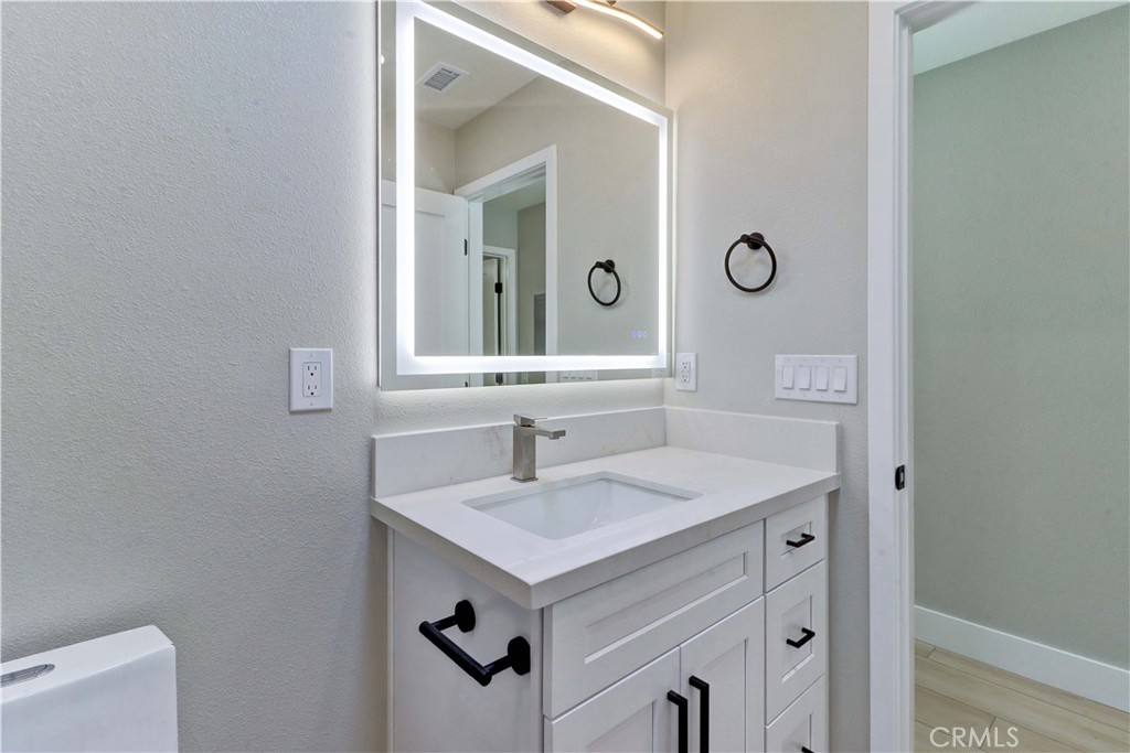 2357 Via Mariposa E D Property Photo 25