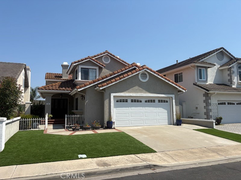 16 Somerset Property Photo 2