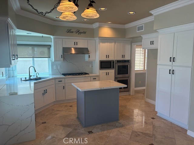 16 Somerset Property Photo 3