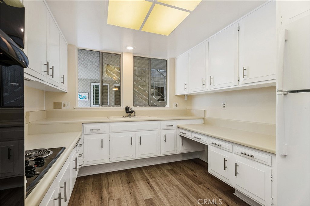 328 Avenida Carmel B Property Photo 12
