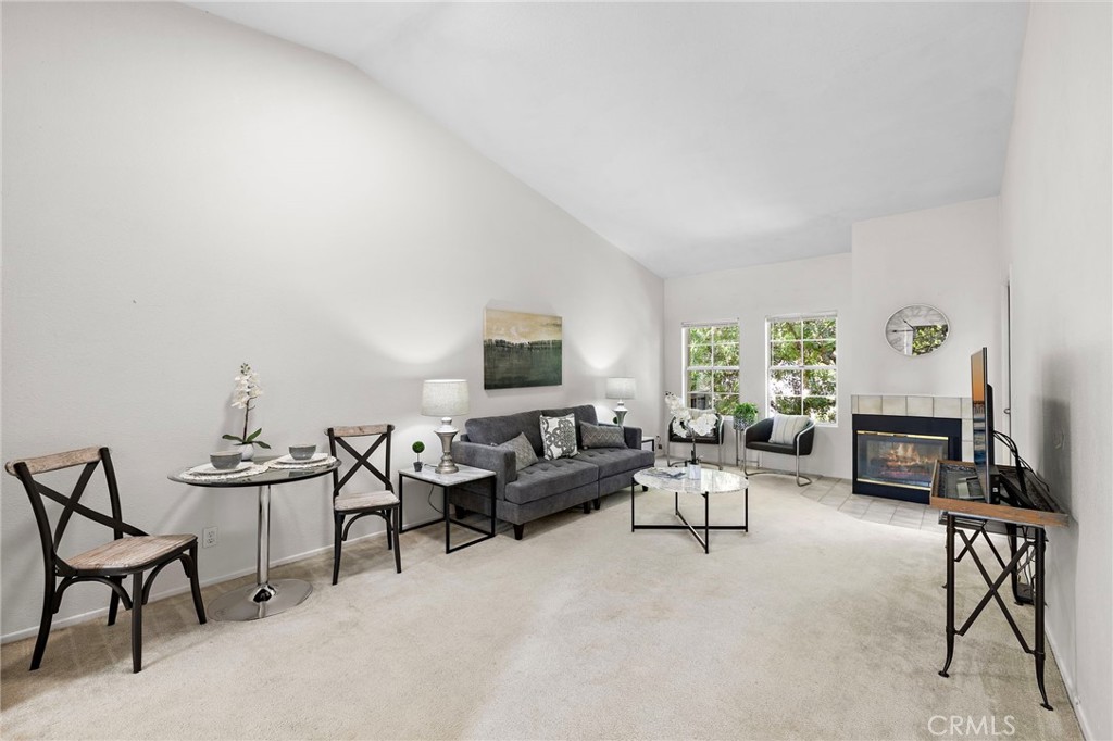 75 Via Contento Property Photo 3