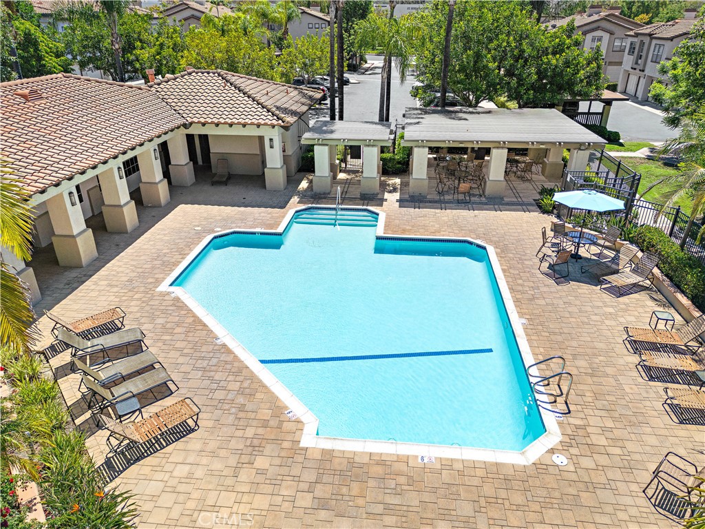 75 Via Contento Property Photo 18