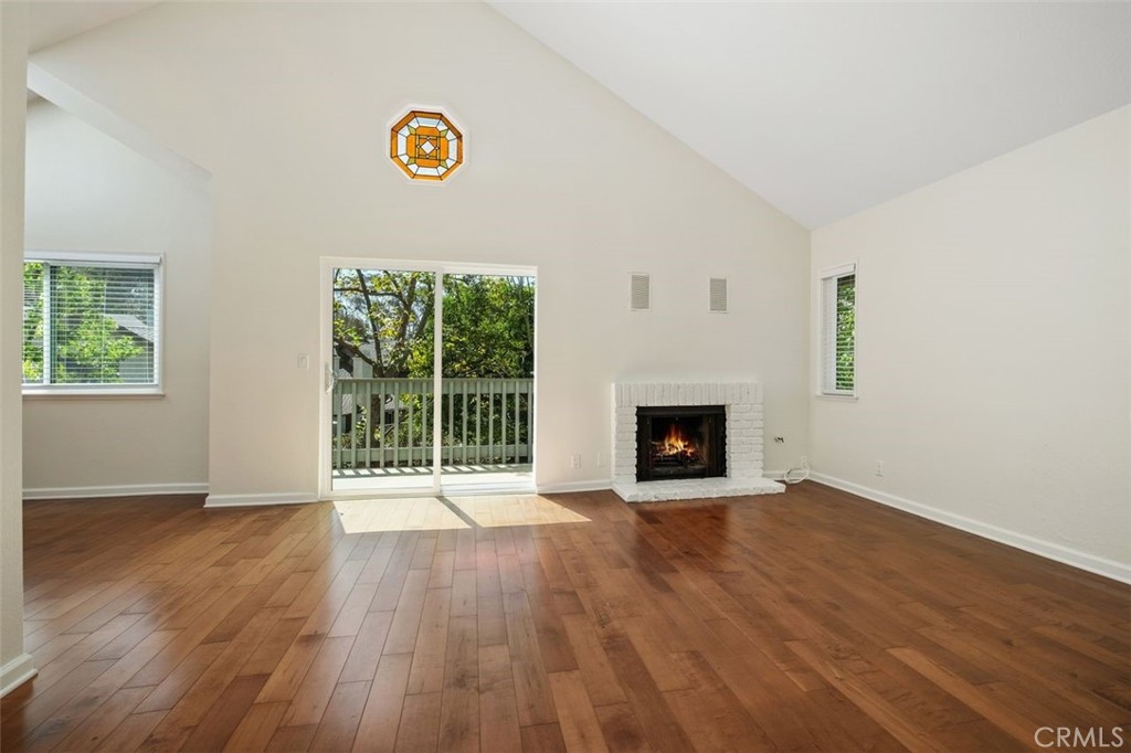 1091 Stone Brook Lane Property Photo 2