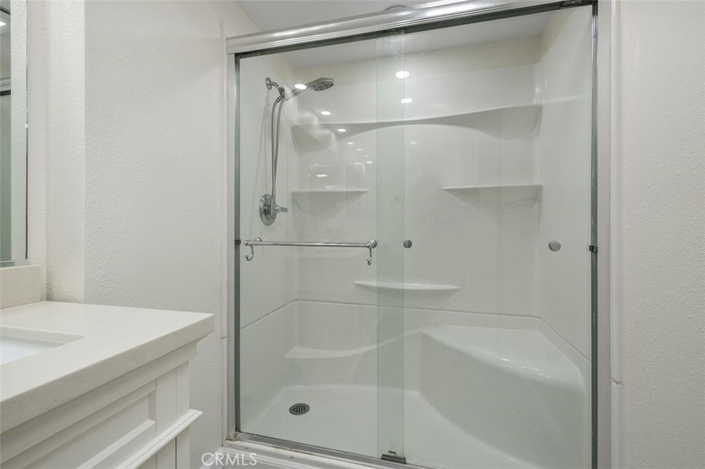 1091 Stone Brook Lane Property Photo 14