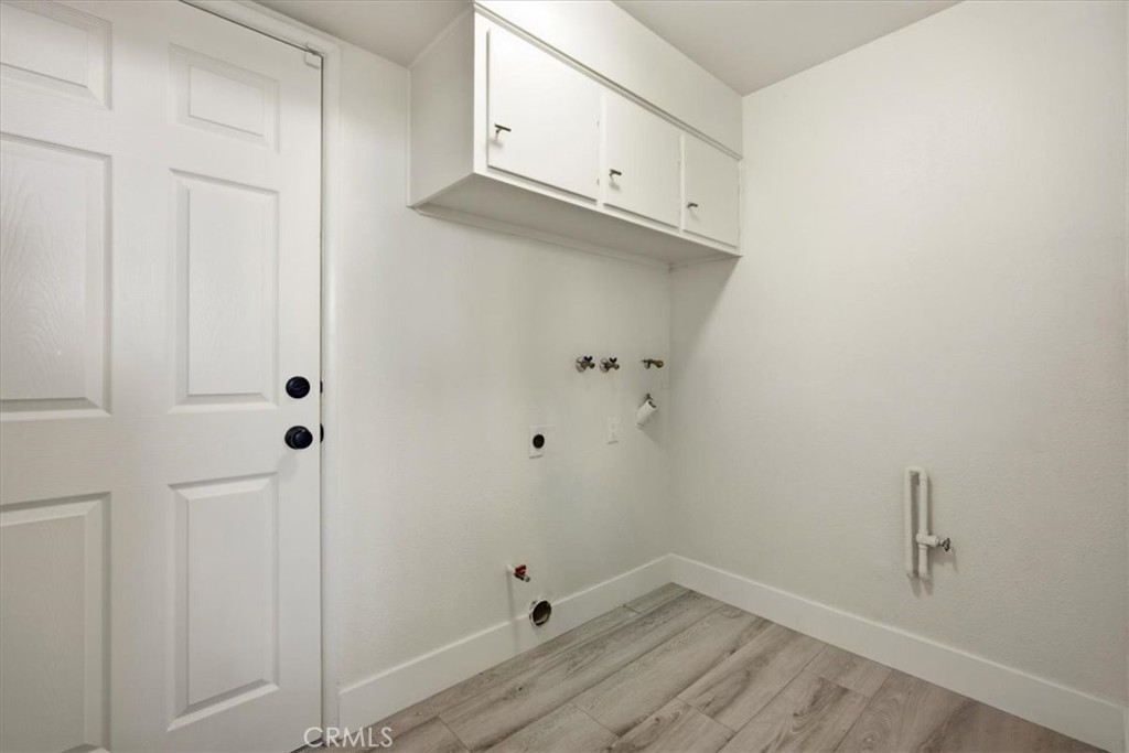 6190 Shaker Property Photo 55