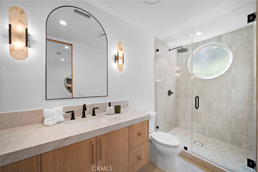 50 Belcourt Property Photo 29
