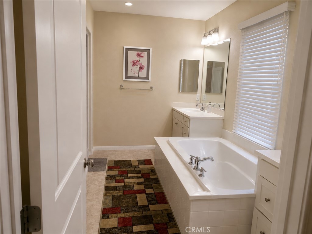 108 Summer Lilac Property Photo 9