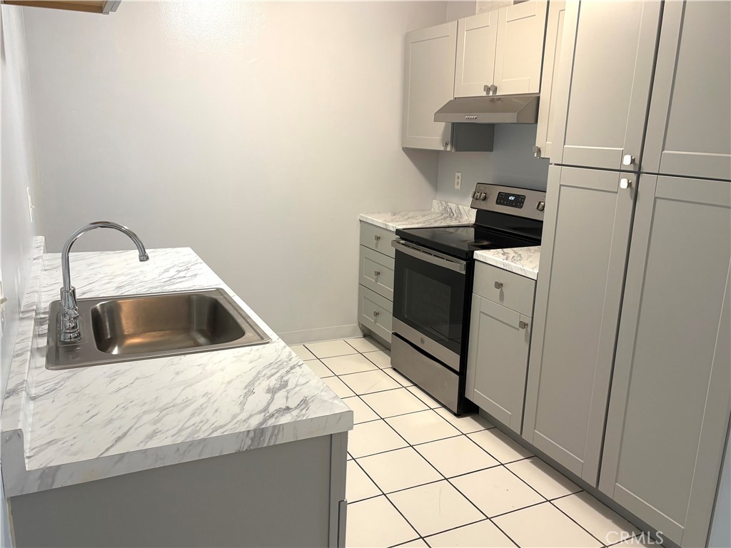 212 S. Kraemer Boulevard 2106 Property Photo 10