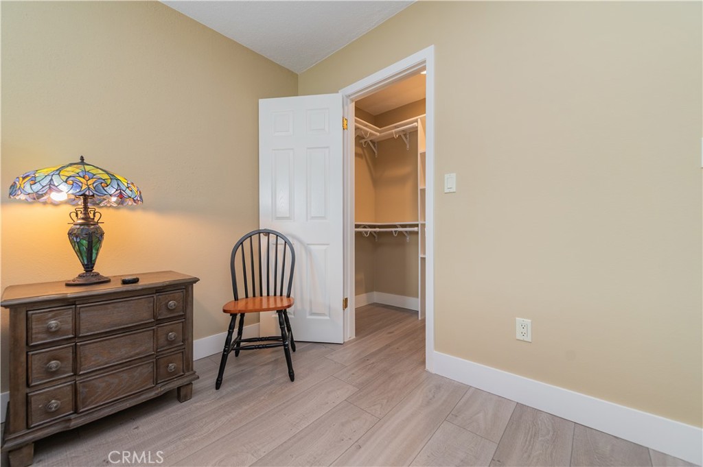 1000 W Macarthur Boulevard 13 Property Photo 18