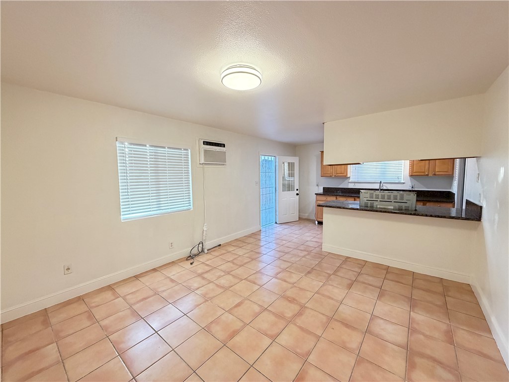 12660 Yorba Property Photo 5