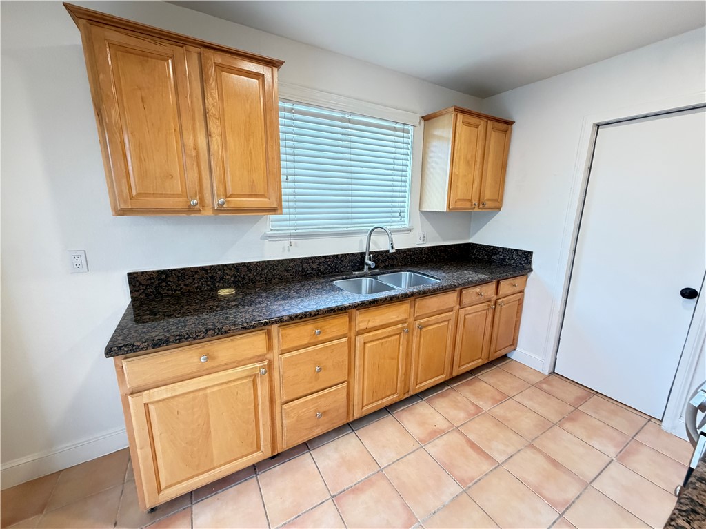 12660 Yorba Property Photo 7