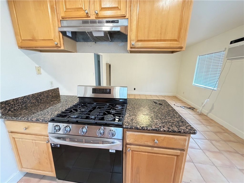 12660 Yorba Property Photo 8