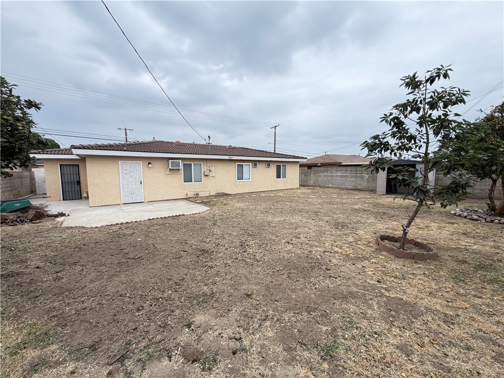 12660 Yorba Property Photo 14