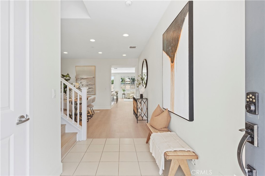 12858 Merdian St Property Photo 3