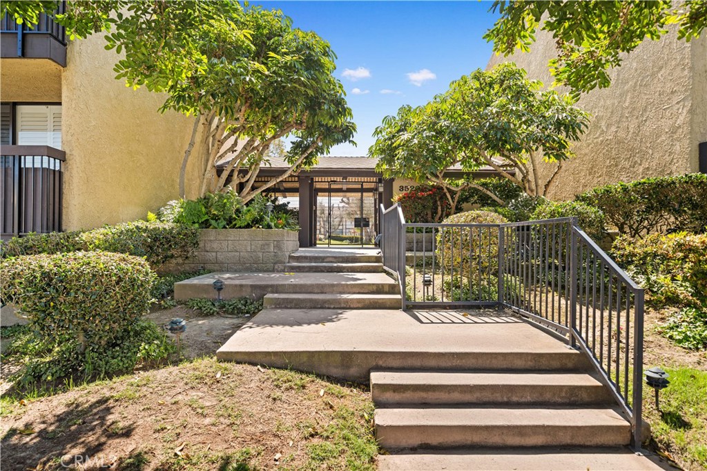 3520 Maricopa Property Photo 1