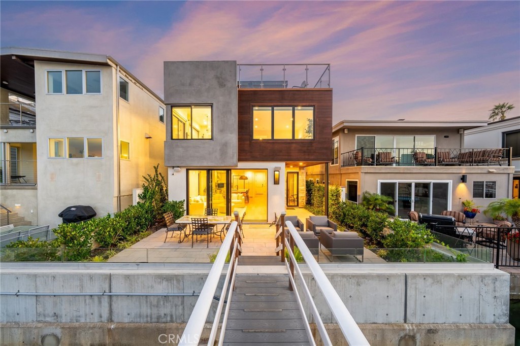 4014 Channel Place Property Photo 1