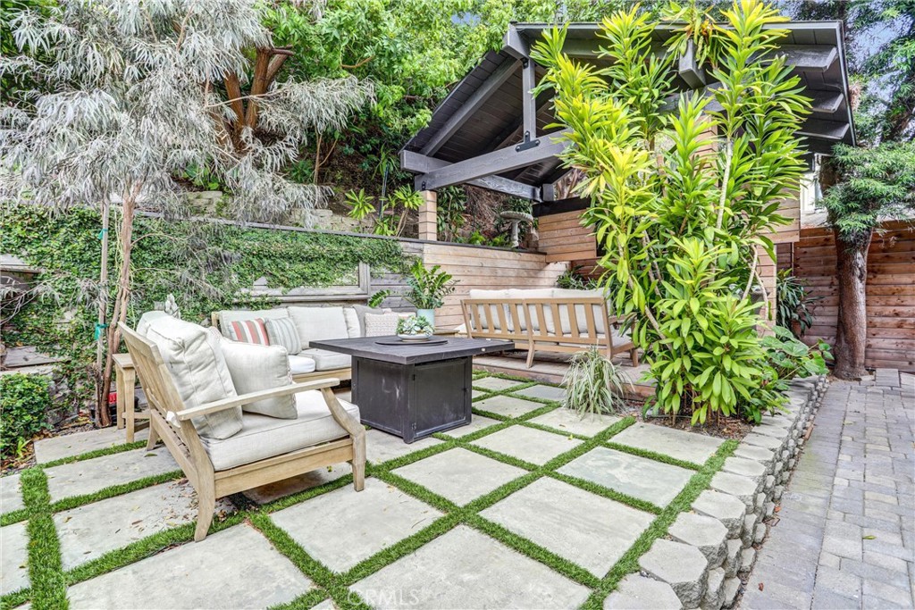 34032 Crystal Lantern Property Photo 25