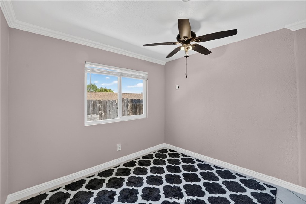 2349 Seasons Property Photo 8
