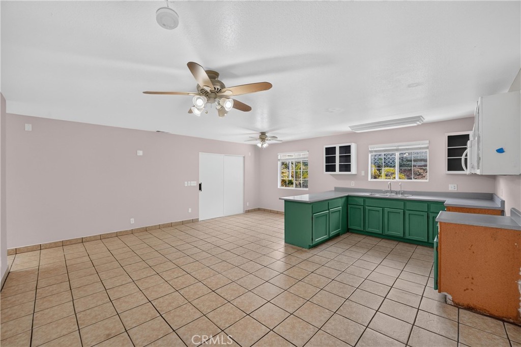2349 Seasons Property Photo 27