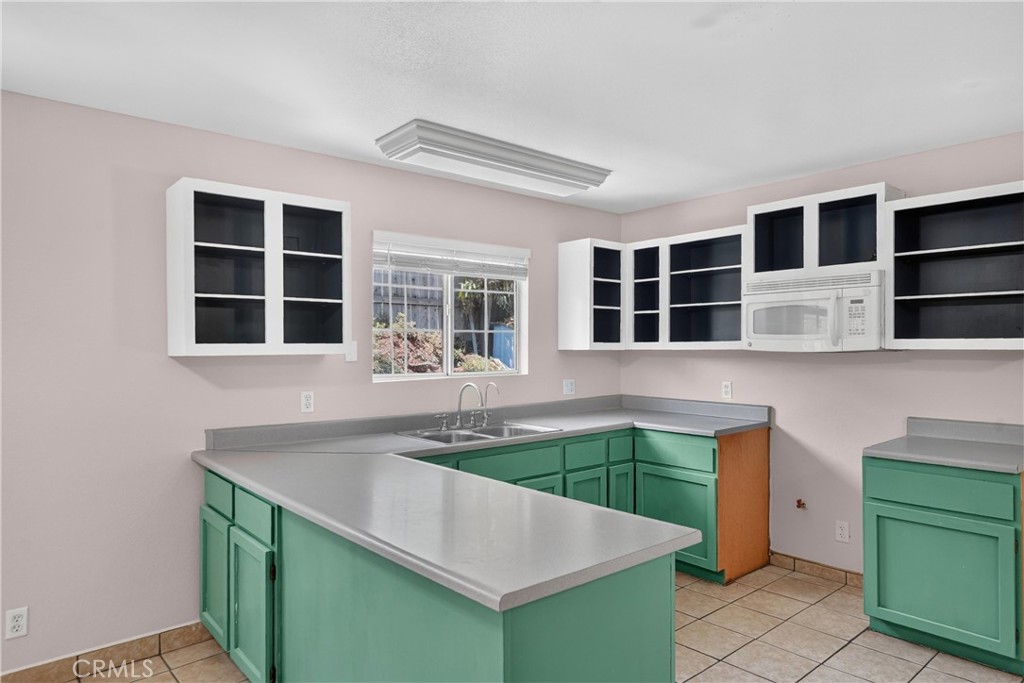 2349 Seasons Property Photo 31