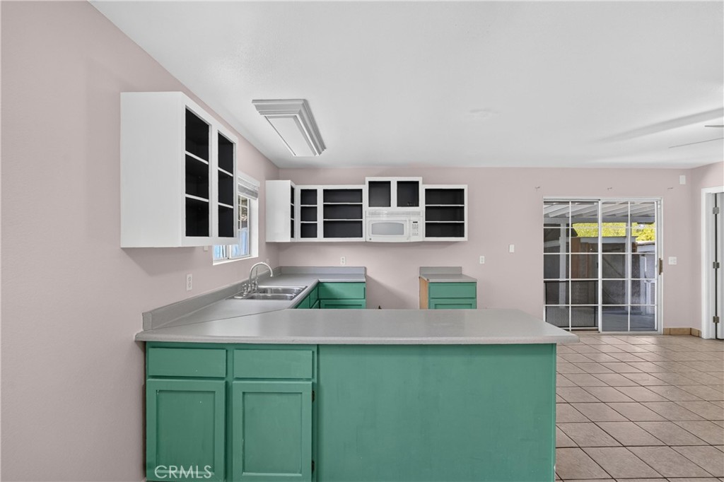2349 Seasons Property Photo 33