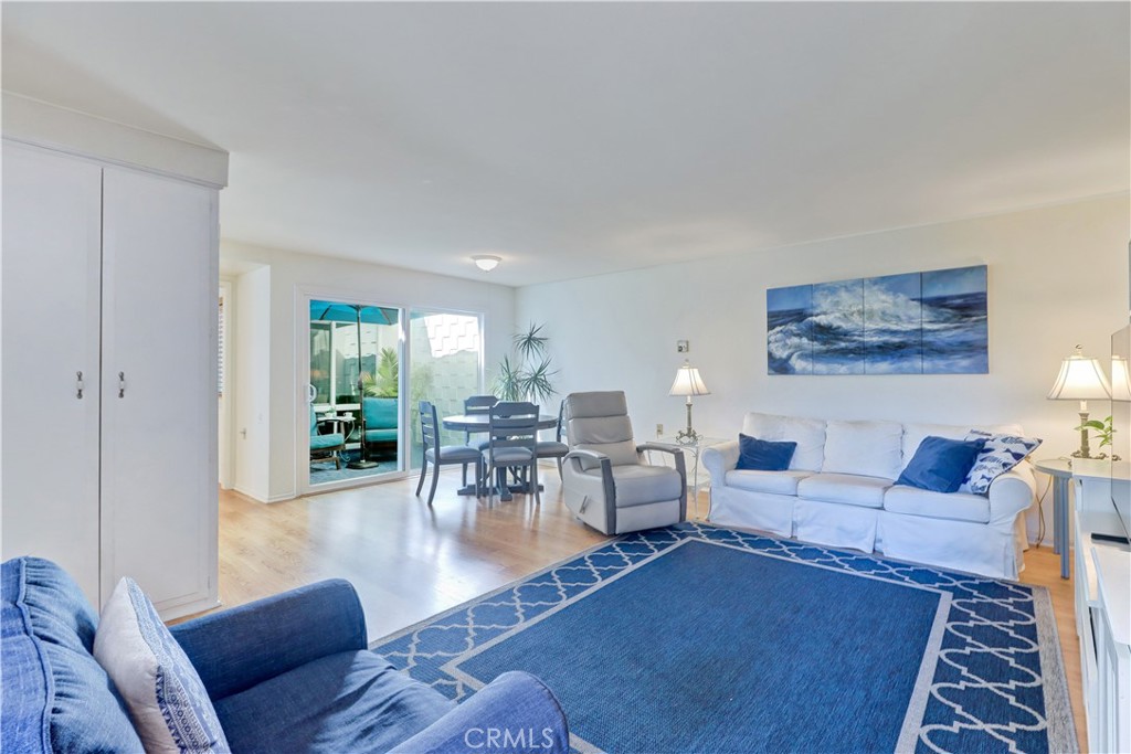 167 Avenida Majorca C Property Photo 4