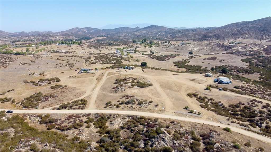 48 Voyager Property Photo 3