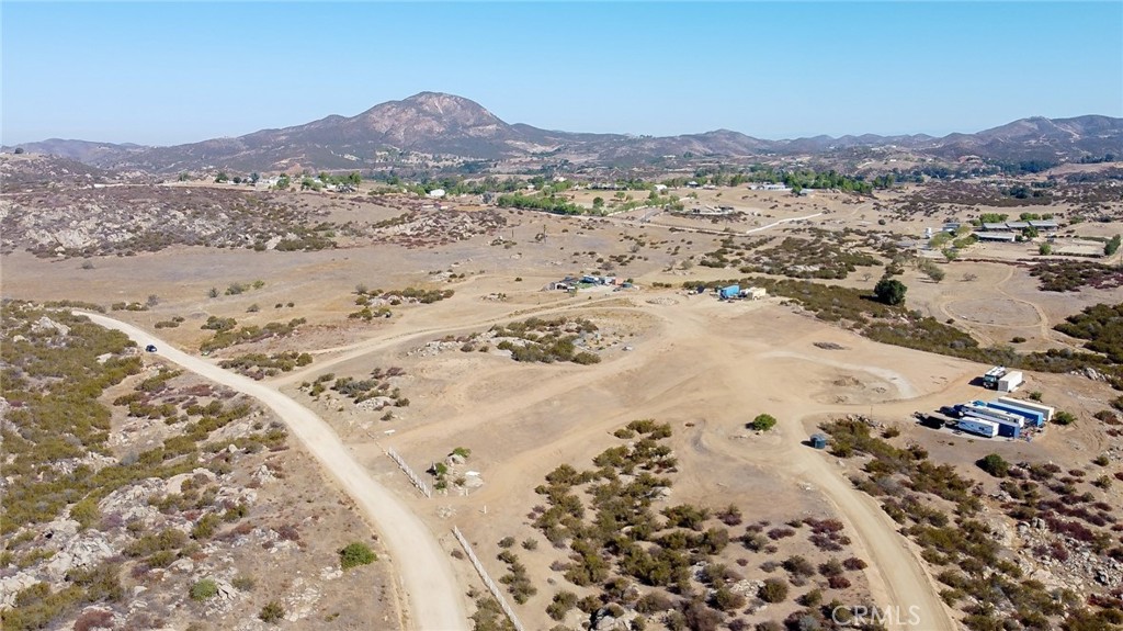 48 Voyager Property Photo 4