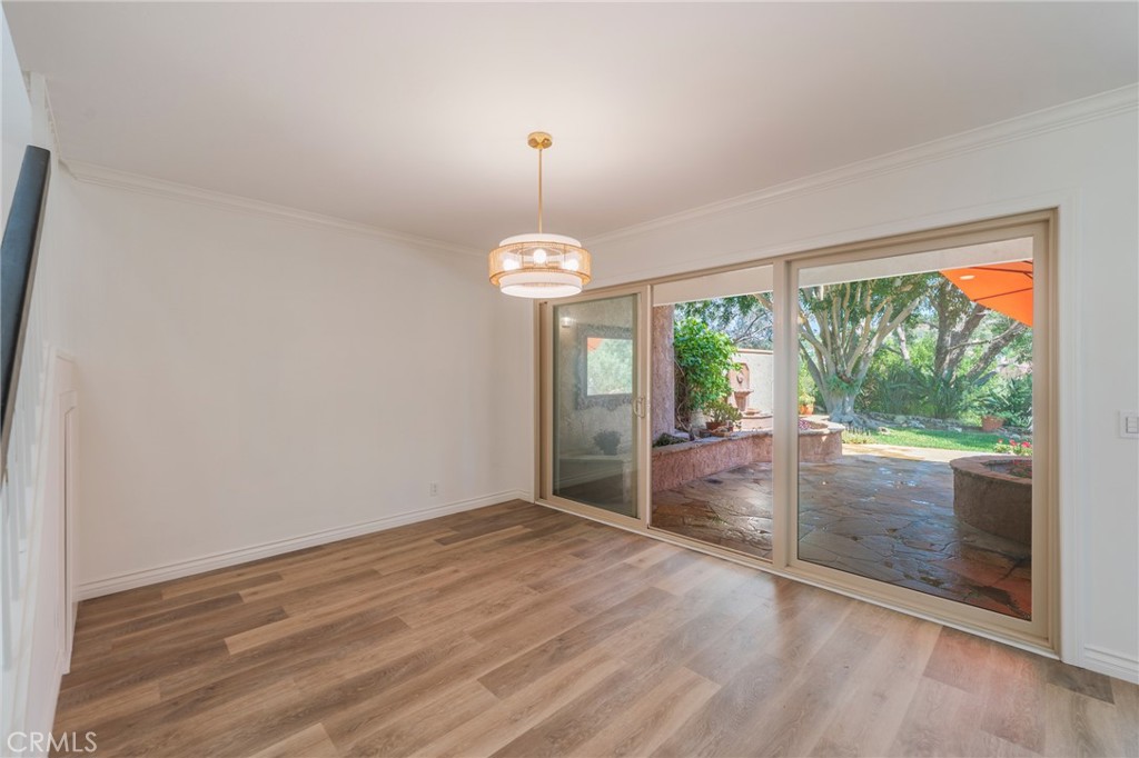 24356 Hillview Property Photo 9