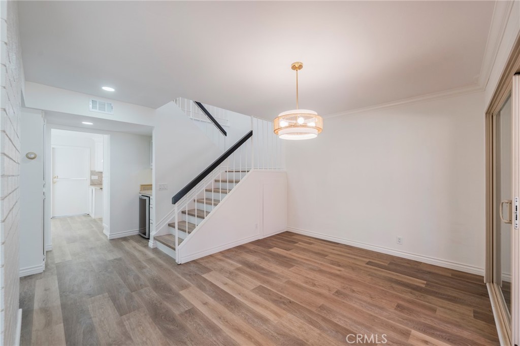 24356 Hillview Property Photo 10